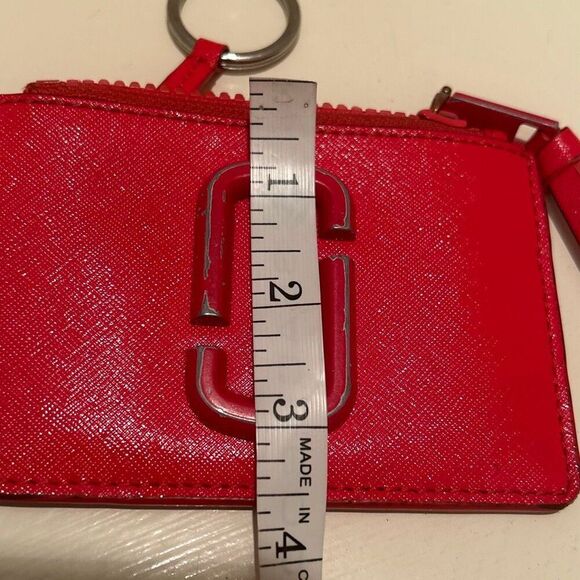 Marc Jacobs Keychain Cardholder Zip Top Wallet Red Leather Logo Front - Picture 12 of 12